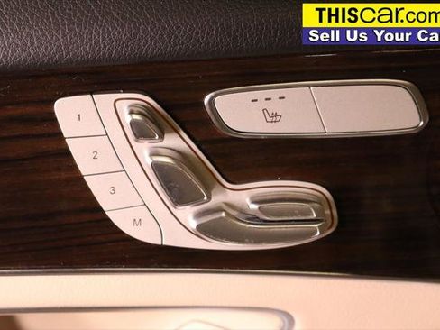 Used 2021 Mercedes-Benz GLC 300 w/ Premium Package image 34