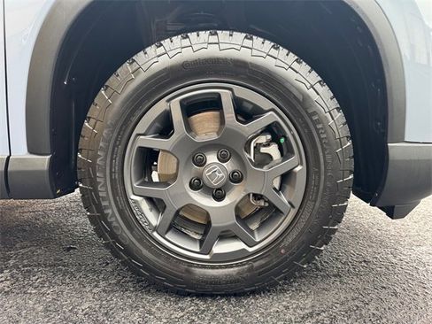 Used 2025 Honda Pilot TrailSport image 26