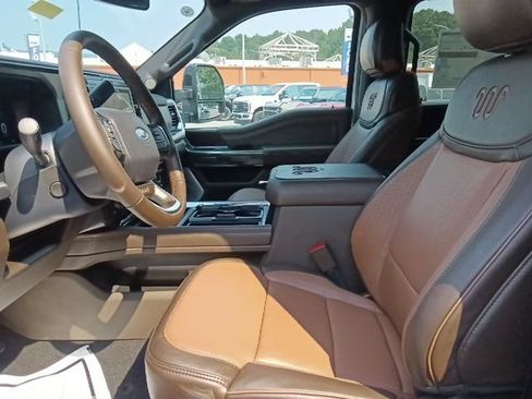New 2026 Ford F250 King Ranch w/ FX4 Off-Road Package AWD/4WD image 15