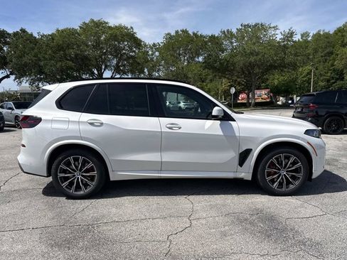 New 2026 BMW X5 xDrive40i w/ M Sport Package AWD/4WD image 2