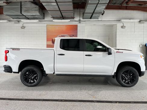 New 2026 Chevrolet Silverado 1500 LT Trail Boss w/ Protection Package image 9