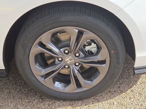 New 2026 Honda Accord EX-L image 6