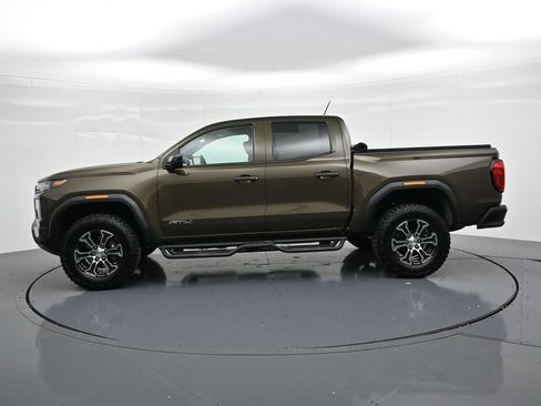 Used 2024 GMC Canyon AT4 w/ Canyon Safety Plus Package AWD/4WD image 9
