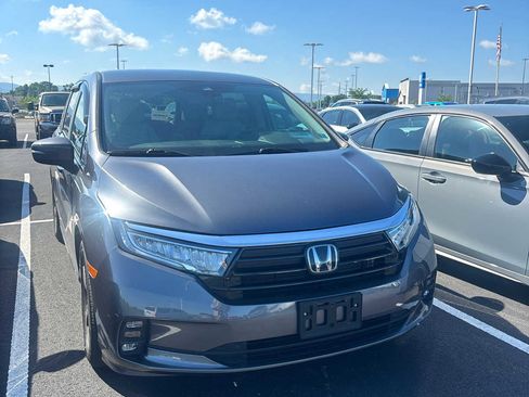 Used 2023 Honda Odyssey EX image 1