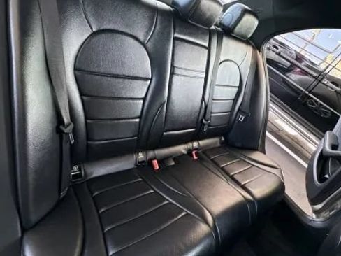 Used 2019 Mercedes-Benz C 300 4MATIC Sedan image 23