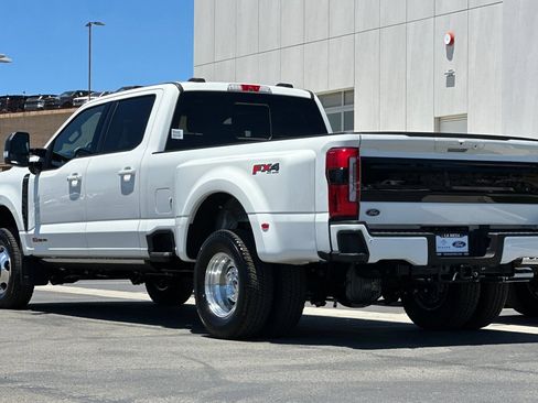 New 2026 Ford F350 Platinum w/ FX4 Off-Road Package AWD/4WD image 5