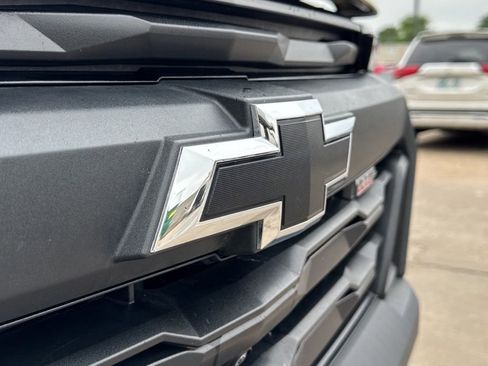 Used 2023 Chevrolet Colorado Trail Boss w/ Technology Package AWD/4WD image 51