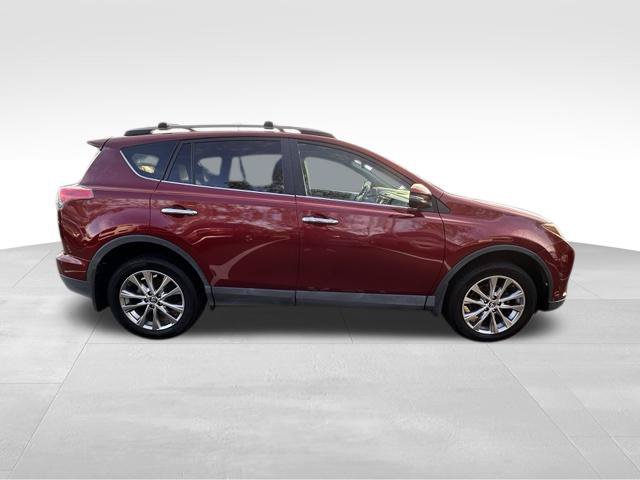 Used 2018 Toyota RAV4 Limited w/ Advanced Technology Package AWD/4WD image 10