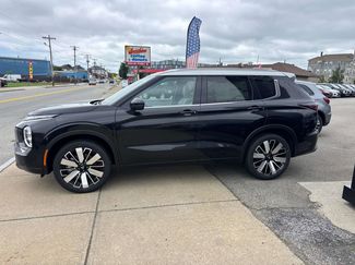 New 2025 Mitsubishi Outlander AWD video 2