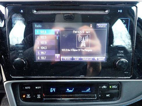 Certified 2017 Toyota Corolla SE w/ Carpet Mat Package (TMS) image 14