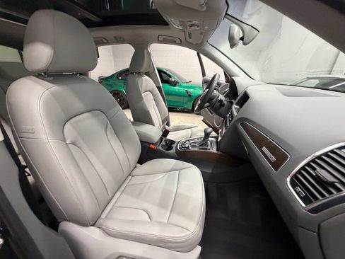 Used 2015 Audi Q5 2.0T Premium Plus w/ Technology Package AWD/4WD image 31
