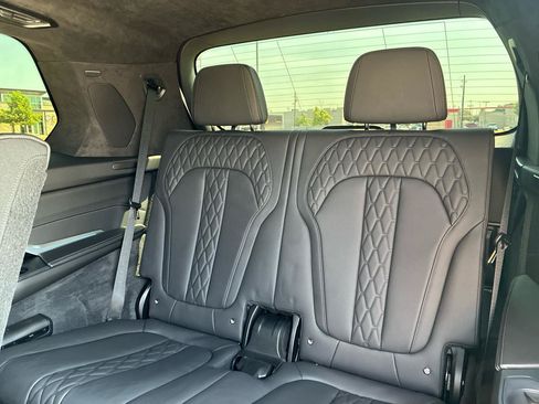 Used 2025 BMW X7 M60i w/ Executive Package AWD/4WD image 53