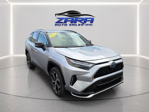 Used 2024 Toyota RAV4 XSE w/ Weather Package AWD/4WD image 9