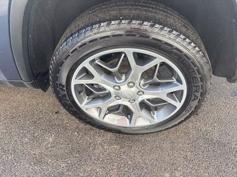 Used 2021 Jeep Grand Cherokee Limited w/ Luxury Group II AWD/4WD image 46