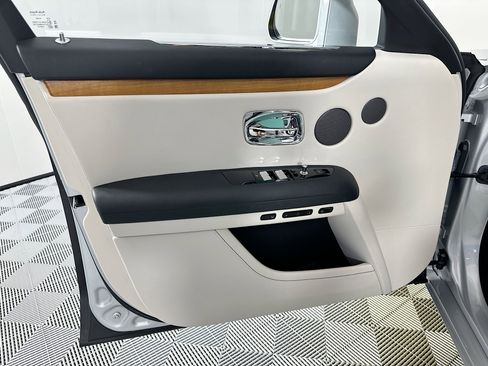 Certified 2021 Rolls-Royce Ghost image 16