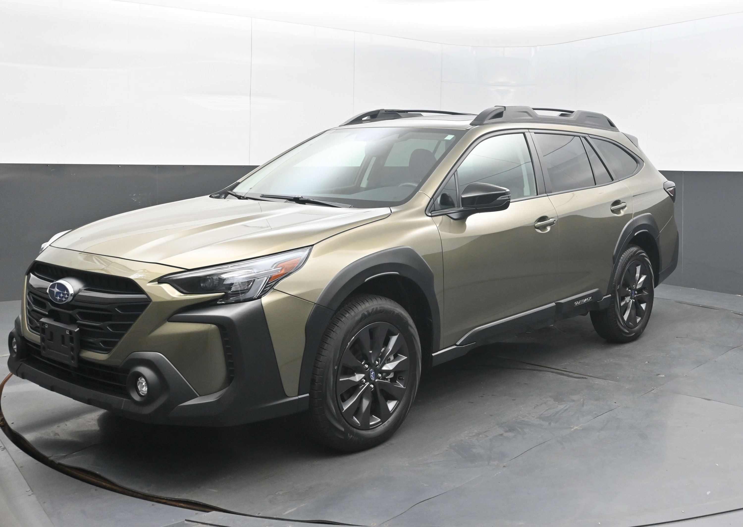 Used 2025 Subaru Outback Onyx Edition AWD/4WD image 4