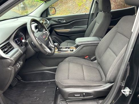 Used 2019 GMC Acadia SLE w/ LPO, Floor Liner Package image 22