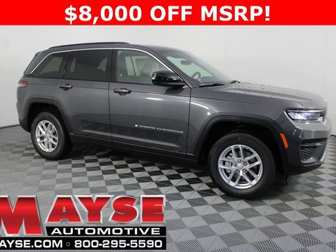 New 2026 Jeep Grand Cherokee Laredo AWD/4WD image 1