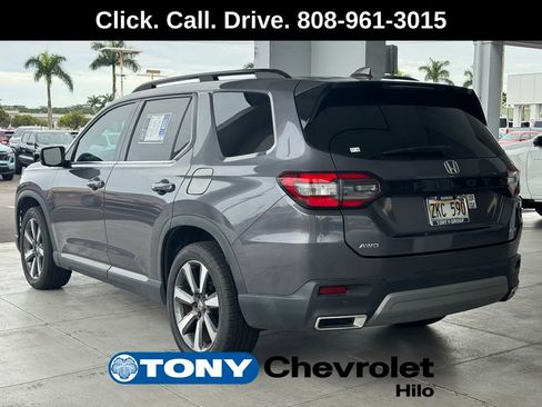 Used 2023 Honda Pilot Elite image 3