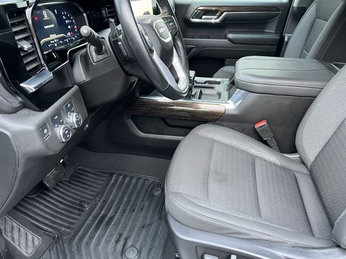 Used 2024 GMC Sierra 1500 Elevation image 15