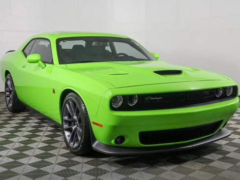 Used 2023 Dodge Challenger R/T Scat Pack RWD image 10