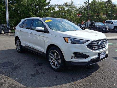 Certified 2023 Ford Edge Titanium AWD/4WD image 3