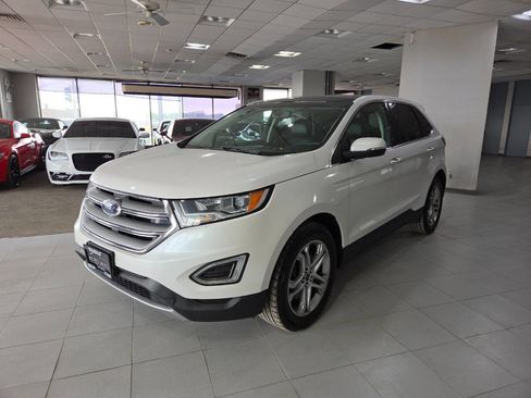 Used 2015 Ford Edge Titanium FWD image 3