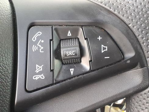 Certified 2022 Chevrolet Trax LS w/ Tint and Cruise Package image 17