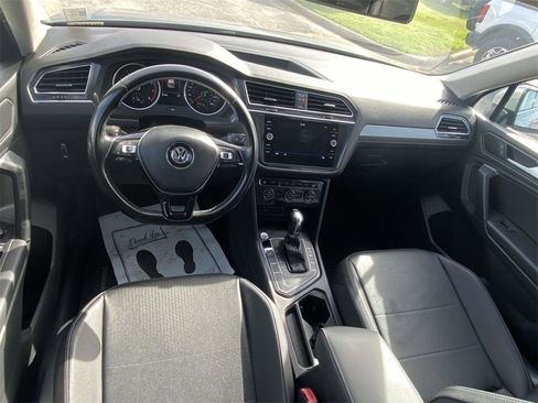 Used 2019 Volkswagen Tiguan SE image 12