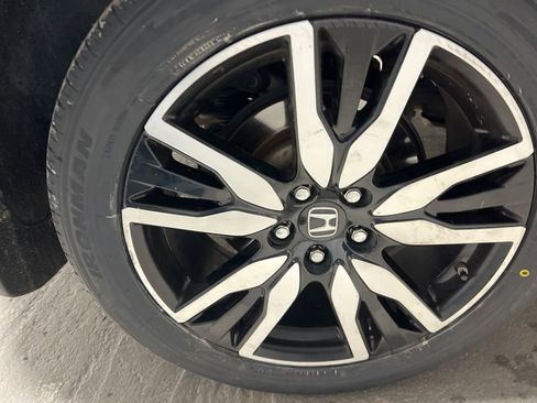 Used 2022 Honda Pilot Touring image 46