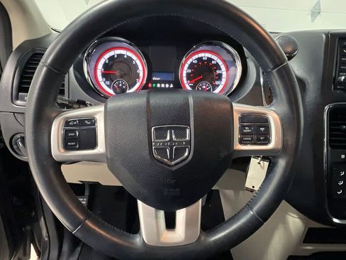 Used 2017 Dodge Grand Caravan SE w/ Power Window Group image 32