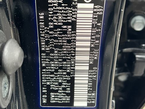 Used 2023 Toyota Corolla LE image 28