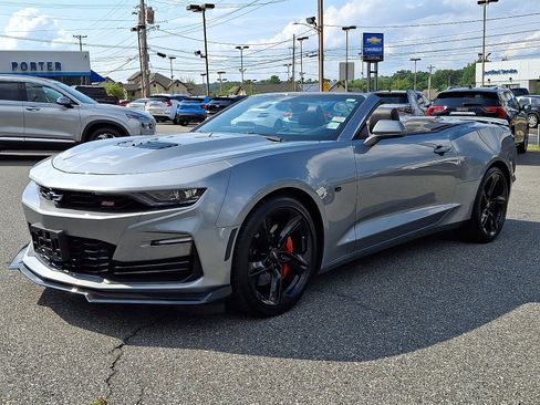 Used 2024 Chevrolet Camaro SS RWD image 3