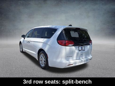 Used 2023 Chrysler Voyager LX FWD image 22