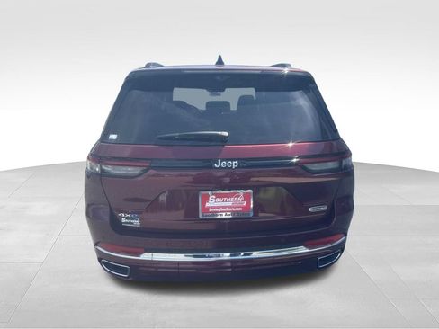 New 2024 Jeep Grand Cherokee Overland w/ Advanced Protech Group III AWD/4WD image 18