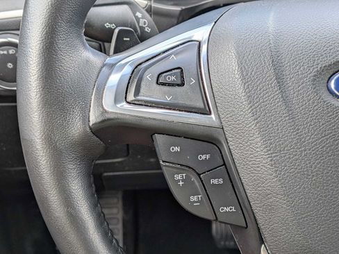 Used 2015 Ford Edge SEL w/ Equipment Group 201A AWD/4WD image 23
