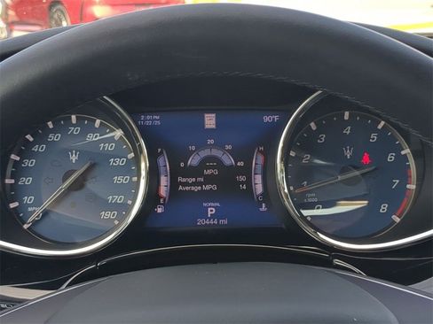 Used 2020 Maserati Quattroporte S image 28