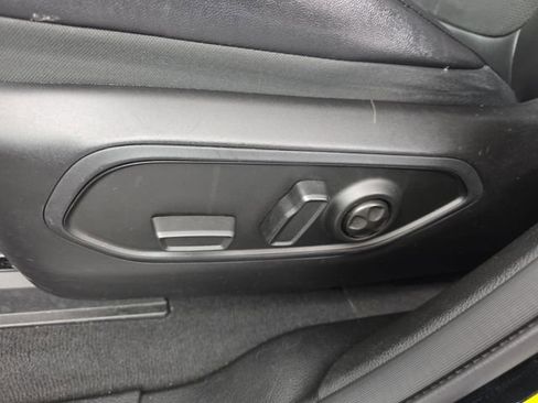 Used 2023 Jeep Grand Cherokee L Laredo image 24