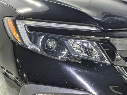 Used 2022 Honda Pilot Sport image 10