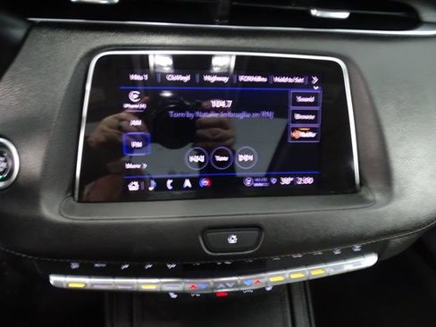 Certified 2023 Cadillac XT4 Luxury w/ Cold Weather Package image 14