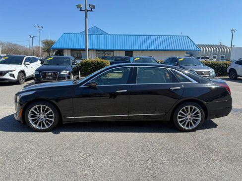 Used 2018 Cadillac CT6 Luxury image 2