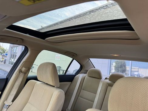 Used 2012 Honda Accord EX image 16