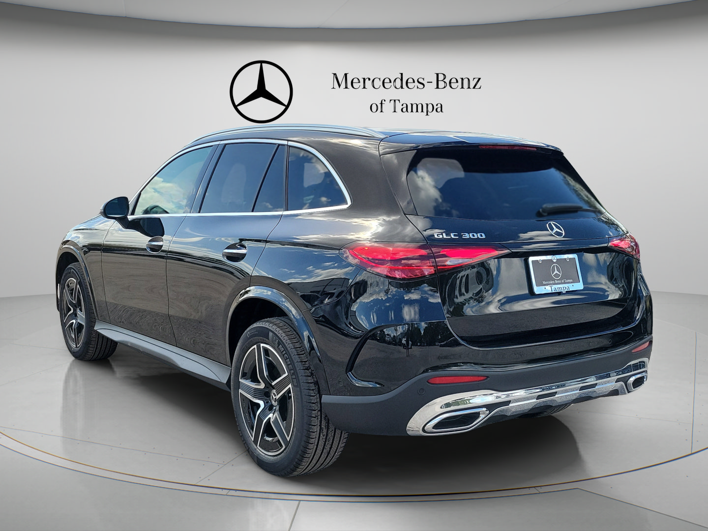 Certified 2026 Mercedes-Benz GLC 300 image 3