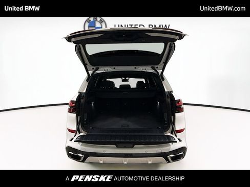 Used 2026 BMW X5 sDrive40i image 14