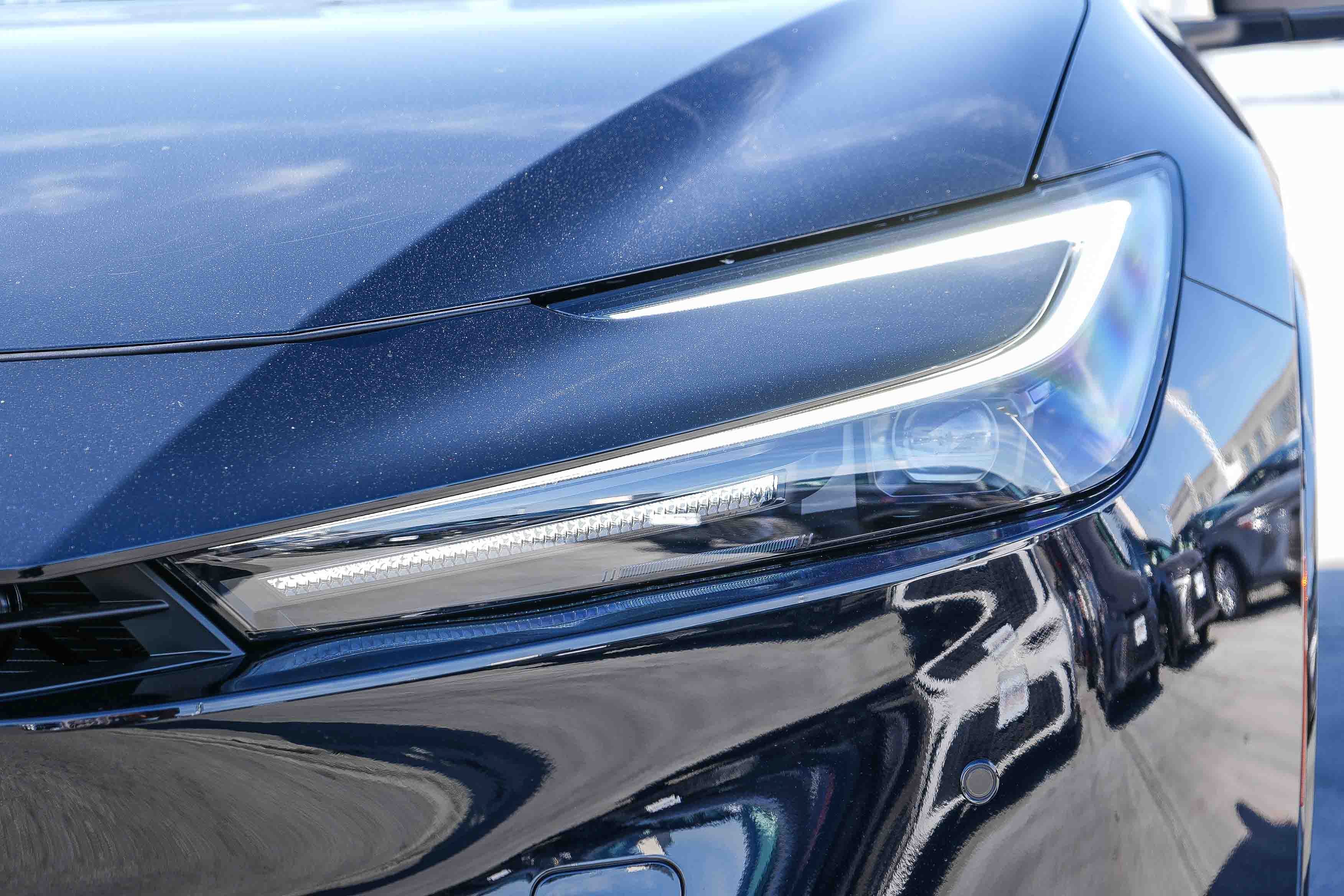 New 2026 Toyota Prius Plug-In Hybrid w/ Limited Premium Package FWD image 5