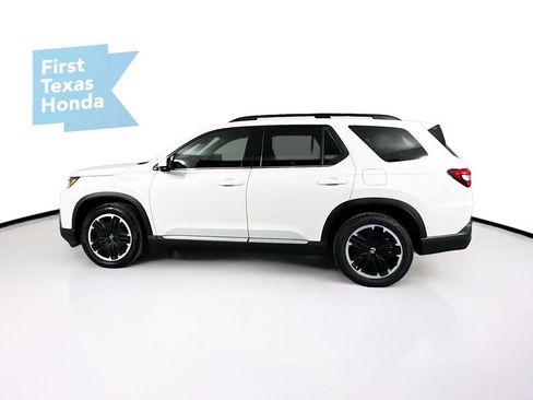 New 2026 Honda Pilot Touring image 4