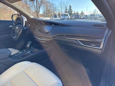 Used 2019 Cadillac XT4 Sport image 26