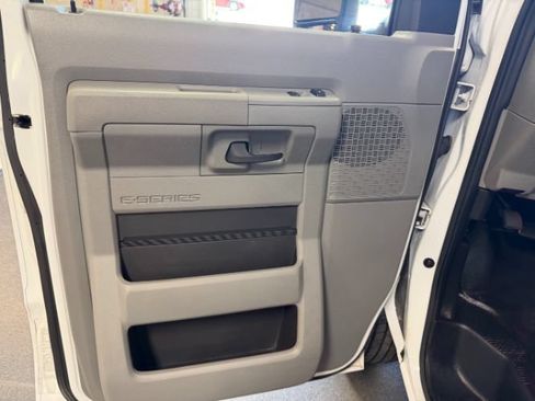 Used 2023 Ford E-350 and Econoline 350 Super Duty w/ Power Windows & Locks Group RWD image 9