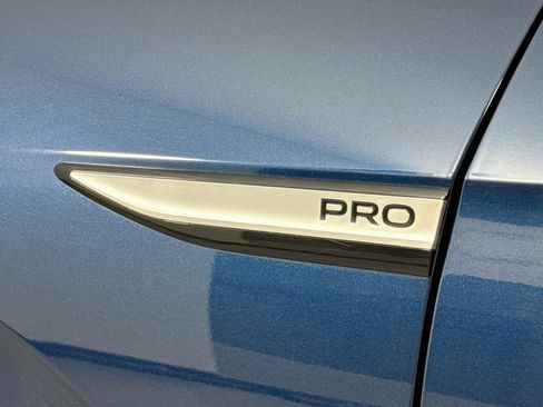 Used 2023 Volkswagen ID.4 Pro RWD image 10