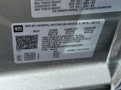 Used 2025 GMC Sierra 1500 SLT RWD image 28